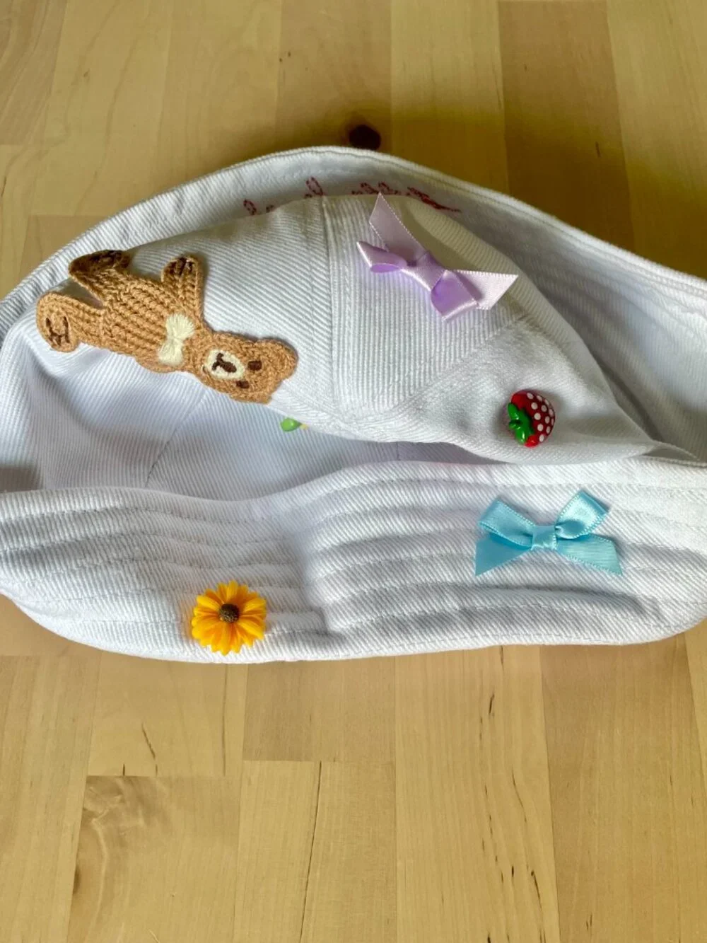 Teddy Fresh this hat
